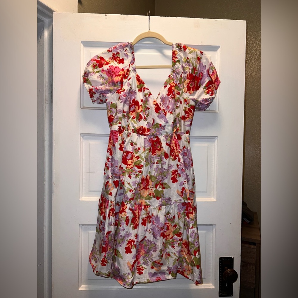 Jessica Simpson Floral Tie Back / Open Back Dress
